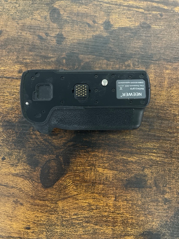 Battery extension gh5 for sale